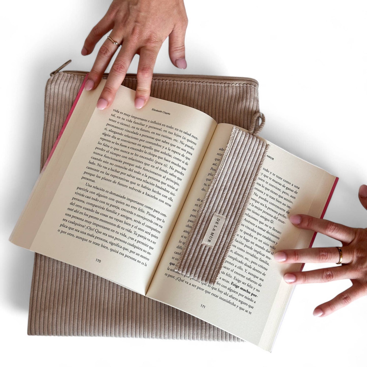 Book cover with matching bookmark Tofe