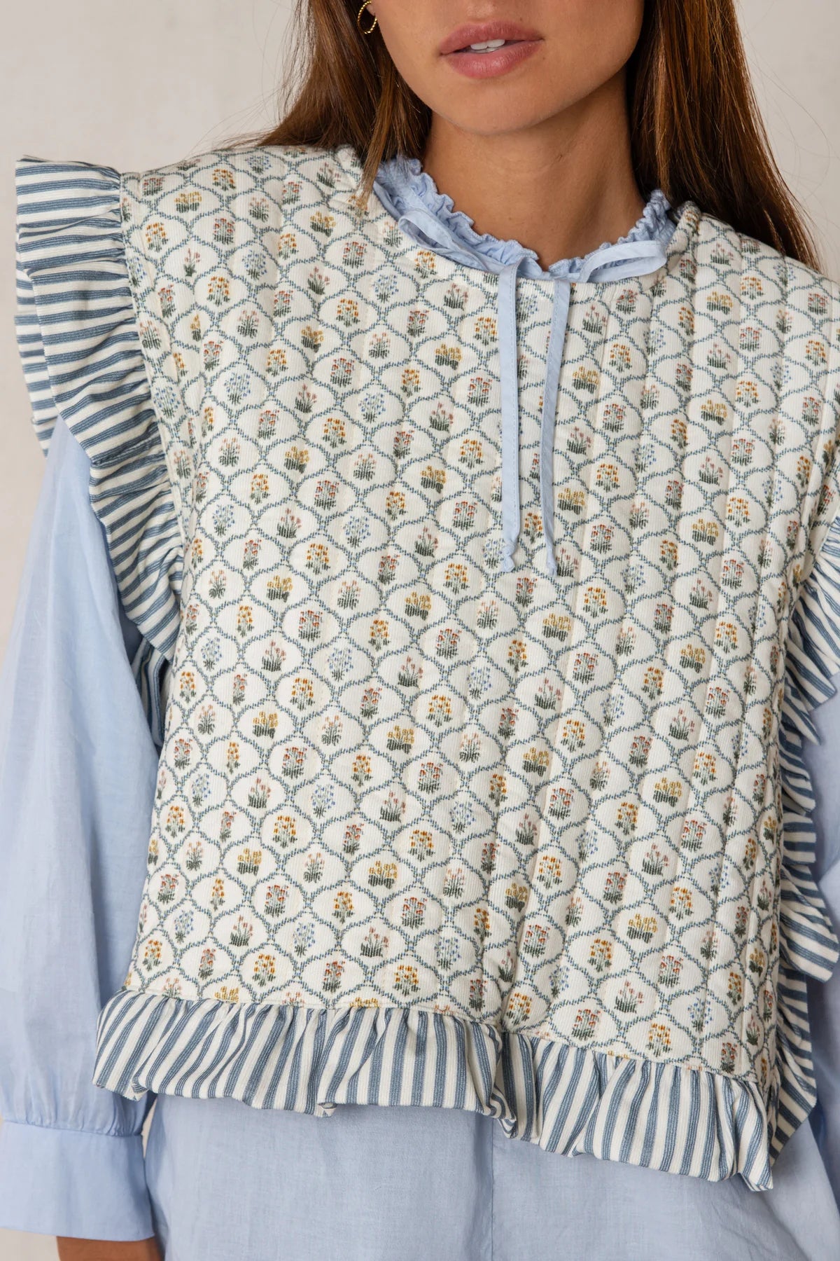 Abril Vest - Blue Flowers