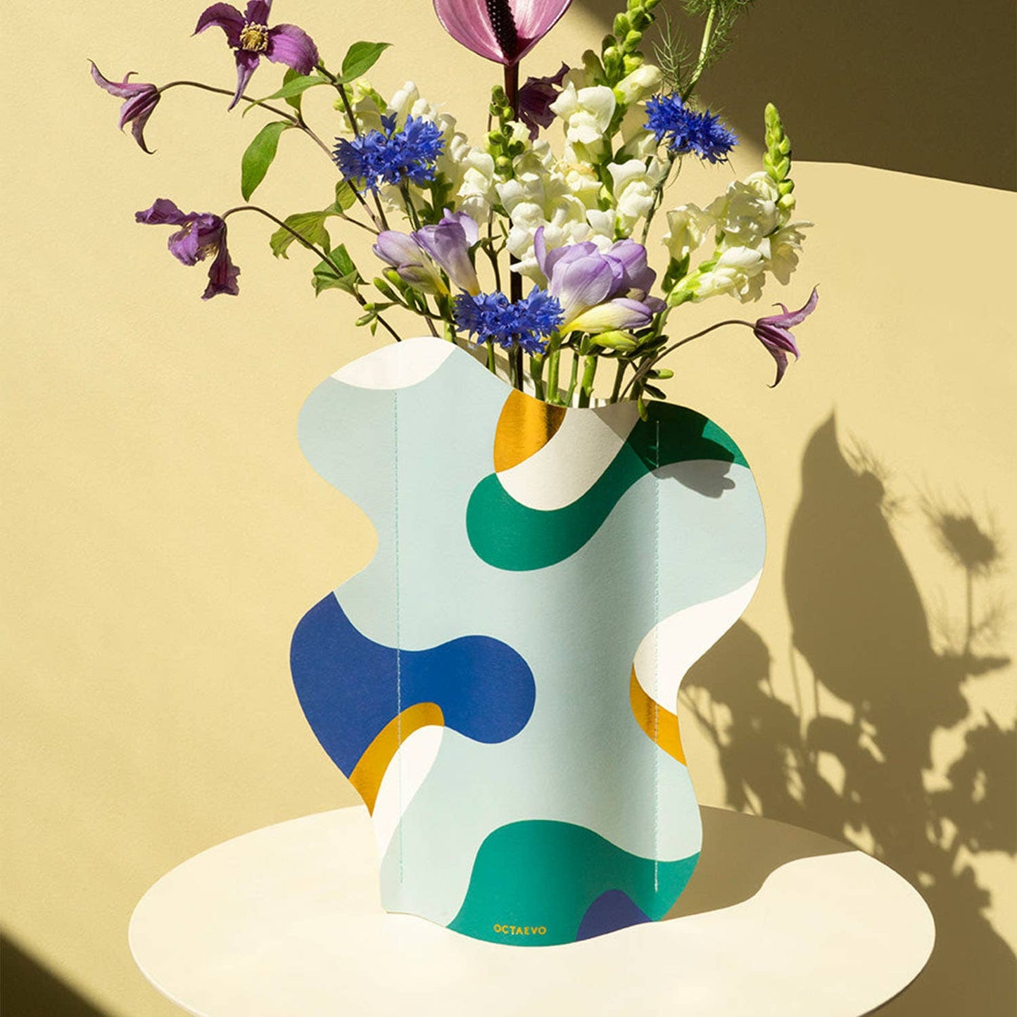 OCTAEVO Gaia Paper Vase