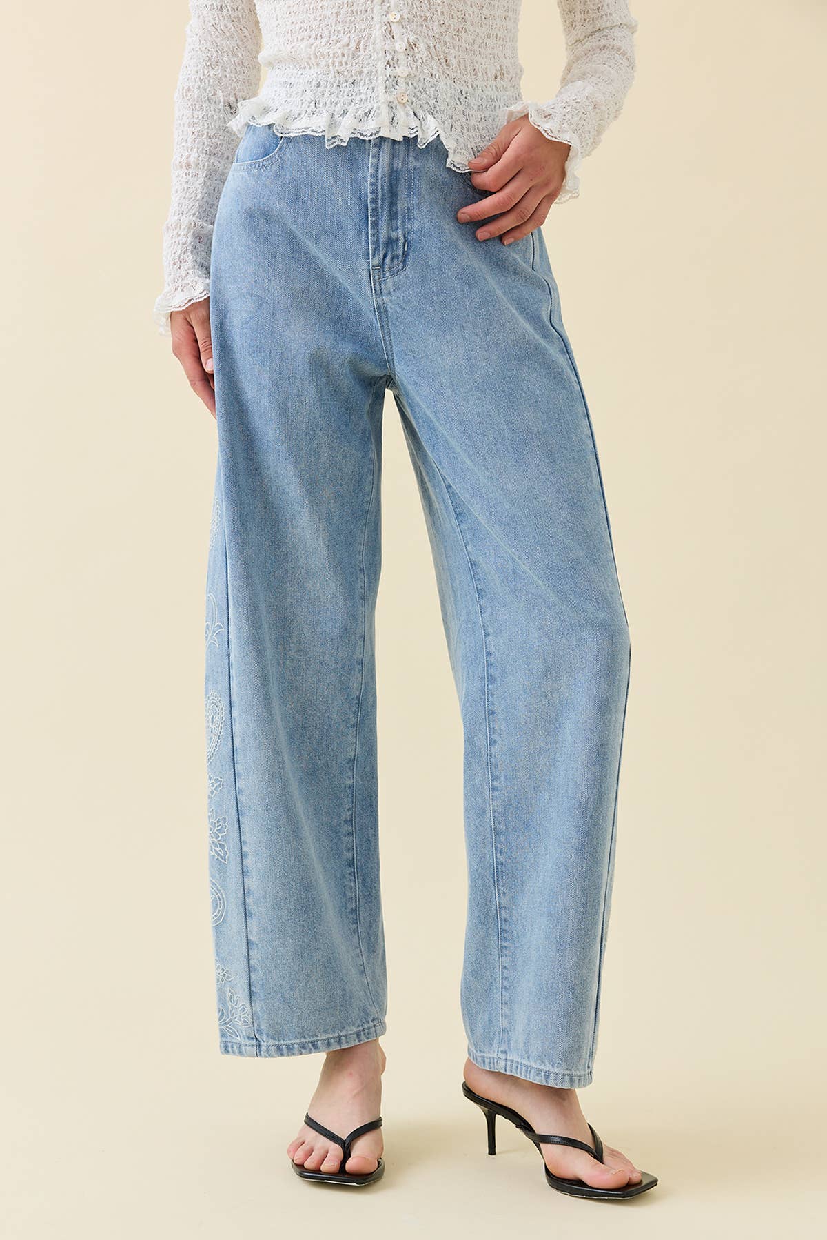 Light Wash Paisley Embroidered Barrel Jeans