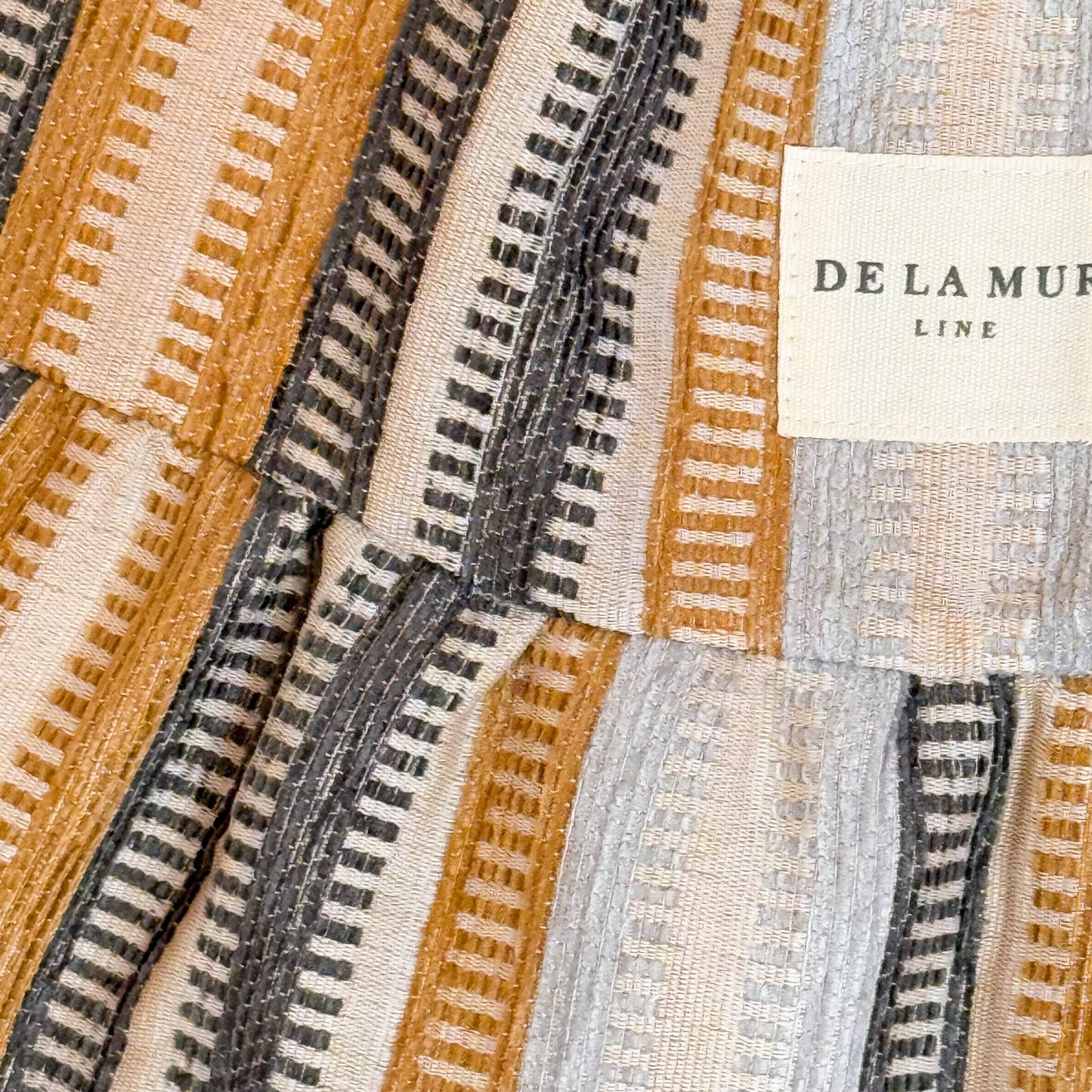 Medium Ruffle Tote Bag Tron