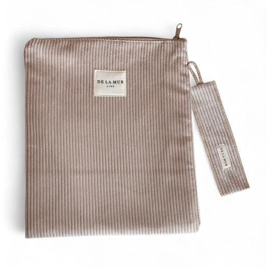 Book cover with matching bookmark Tofe