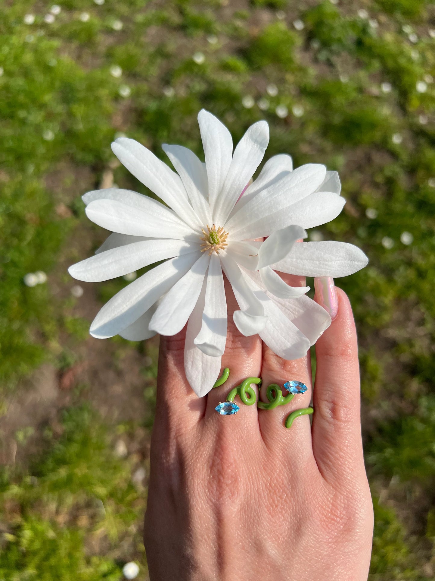Baby Vine Ring Pistachio
