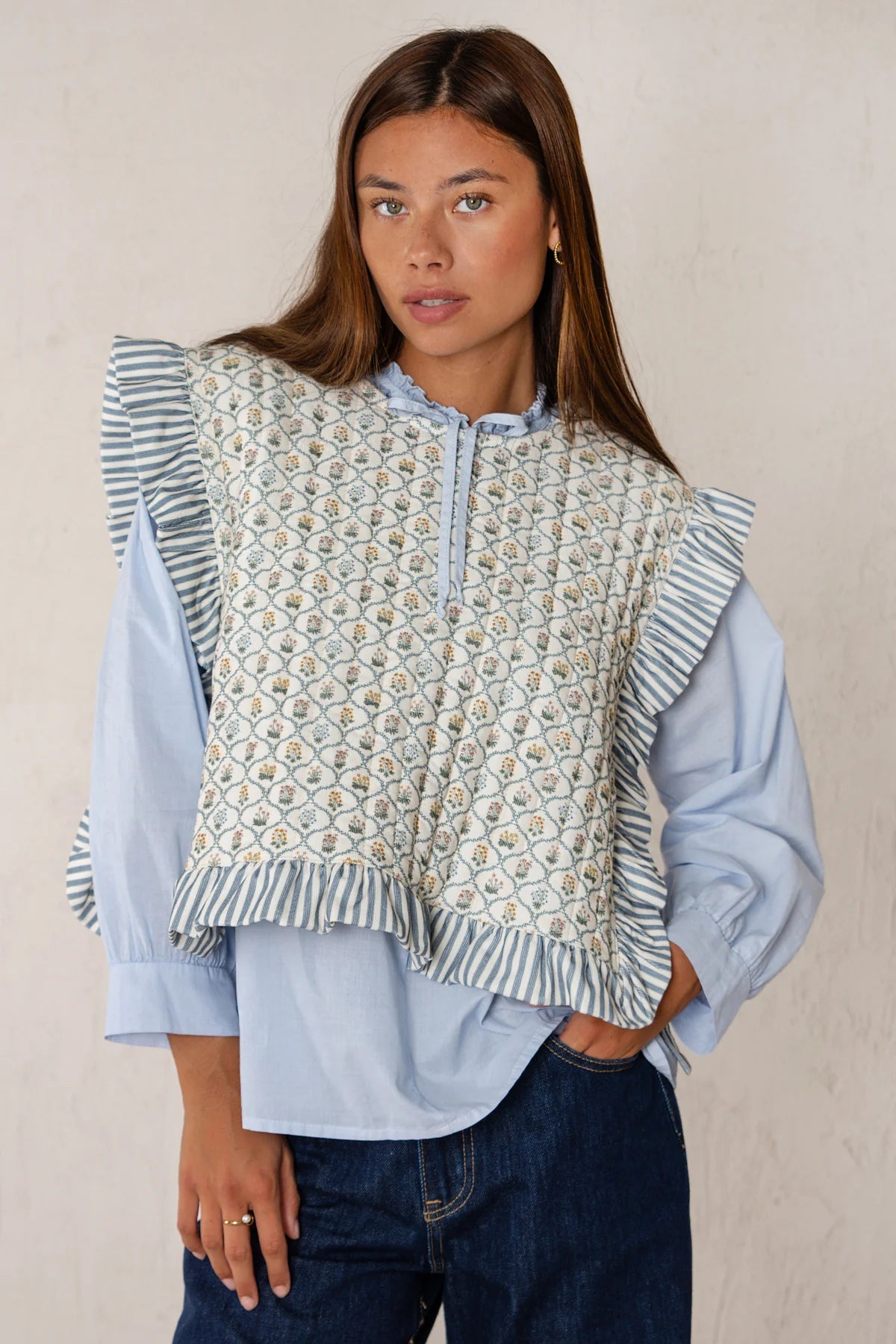 Abril Vest - Blue Flowers