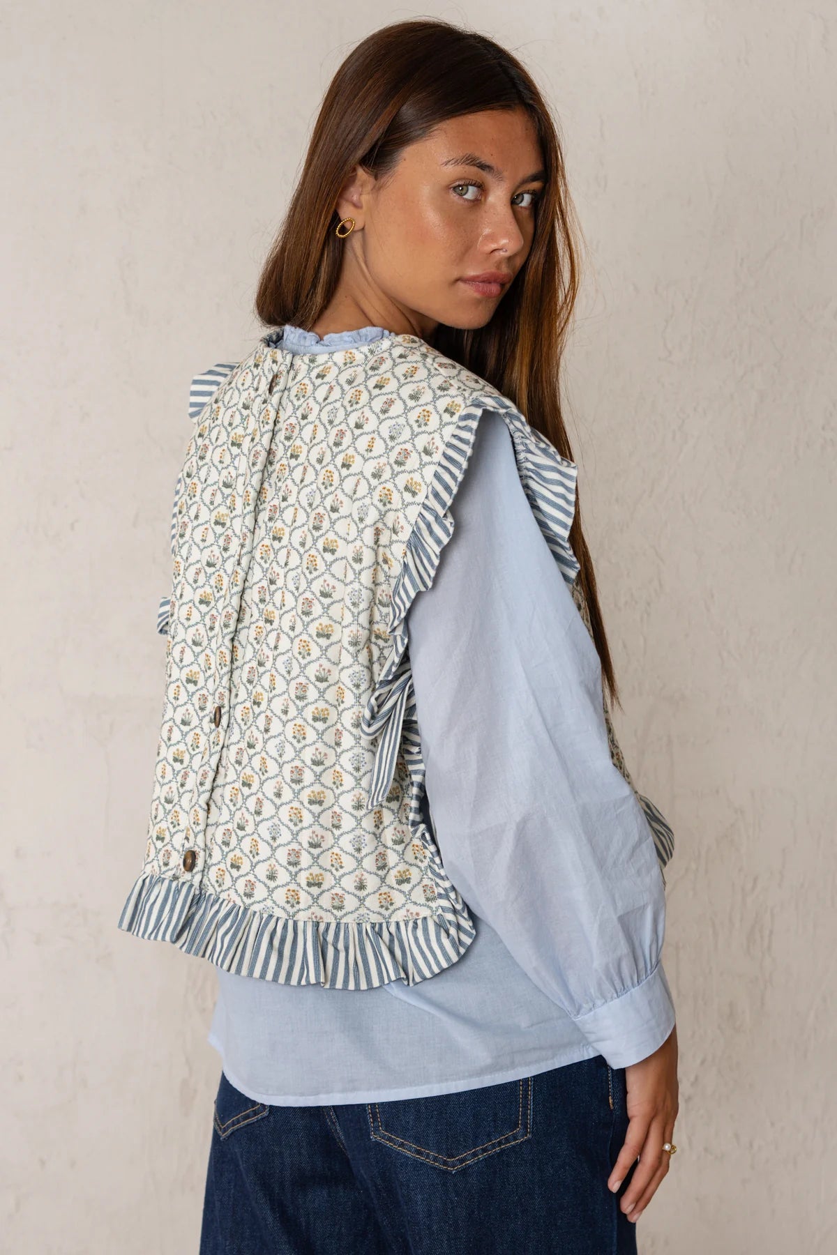 Abril Vest - Blue Flowers