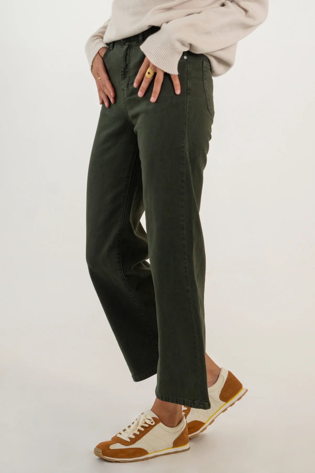 Cropped Stretch Pants – Dark Green