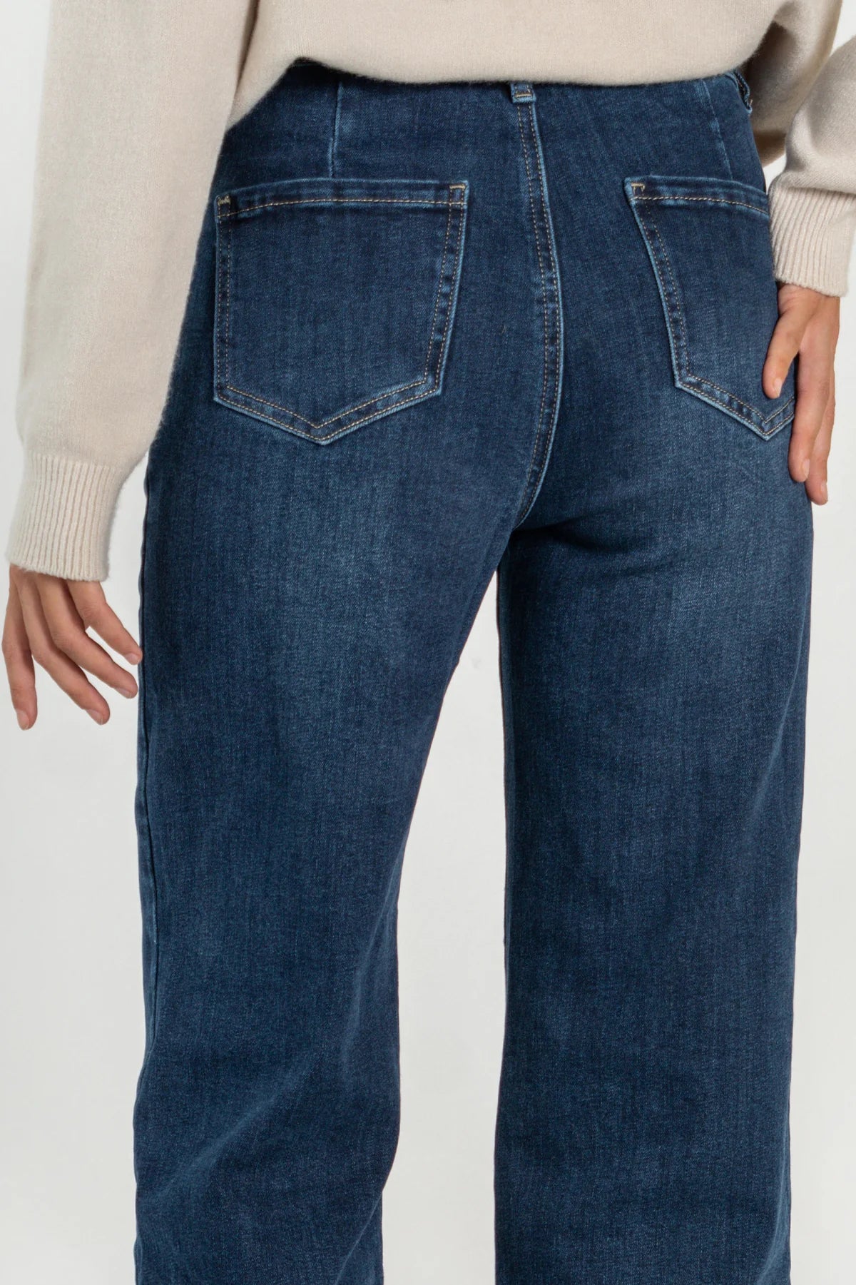 Claudia Jeans Dark Denim